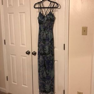 Jessica Simpson maxi dress w/ crossed straps roses